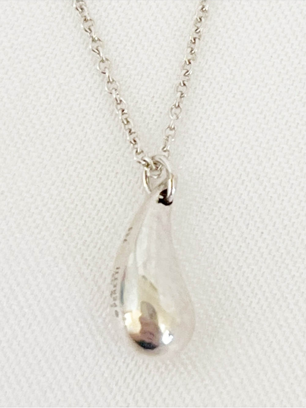TIFFANY & CO Teardrop Necklace Elsa Peretti Pendant Sterling Silver 925 16 Inch